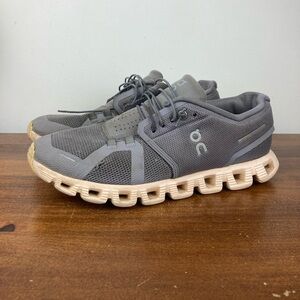 ON CLOUD Womens Walking Running Shoes Gray Silver Size 8.5 Comfort